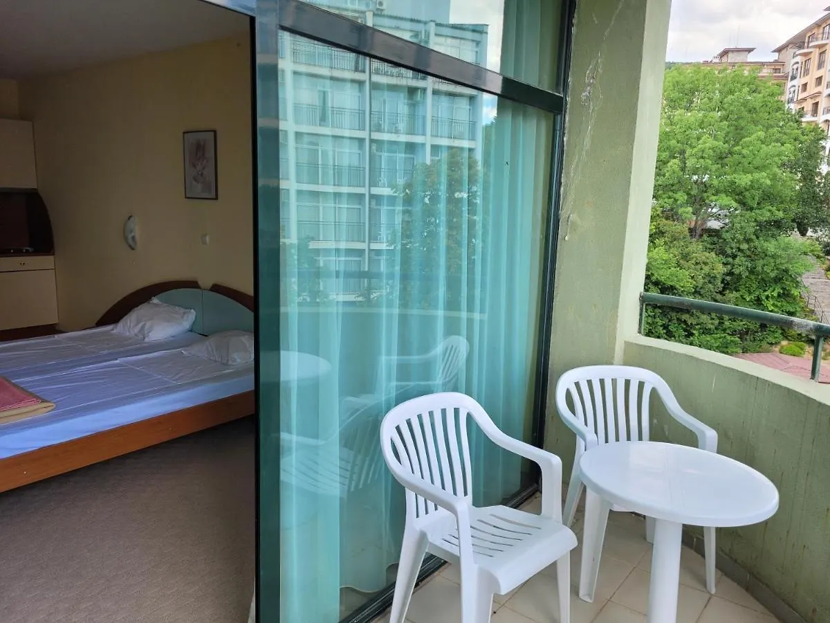 Apartments In Golden Sands 0*,